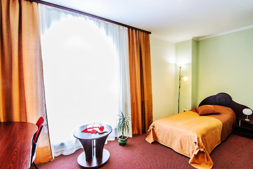 Terminal-A Hotel Riasne-Ruske Rom bilde